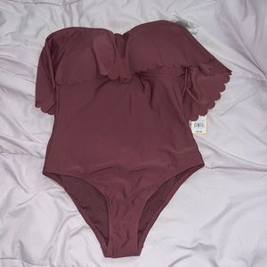 One Piece Swimsuit.  *comes with straps*